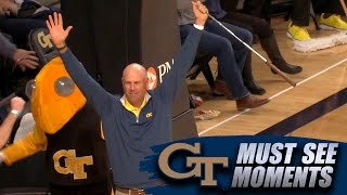 Stewart Cinks FullCourt Putt In Return to Georgia Tech [upl. by Heinrick314]