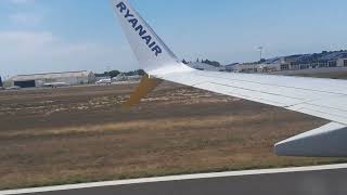 Béziers airport vanuit Ryanair vliegtuig [upl. by Ardekal]