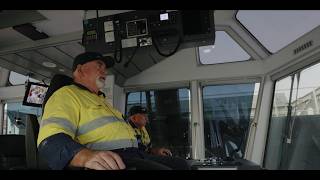 Behind the Scenes Svitzer Geraldton towage experts at work [upl. by Hersch]