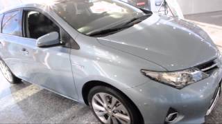 Toyota Auris Hybrid [upl. by Rabbi]