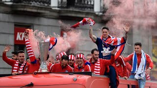 Atletico Madrid fans call for Antoine Griezmann stay at Europa League parade [upl. by Maillw810]