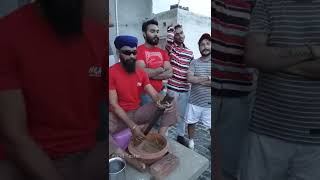 Mitran nu shaunk hathiaran dababbumanfood foodtaster pappu bang ghota punjab Punjabifood [upl. by Lajib]