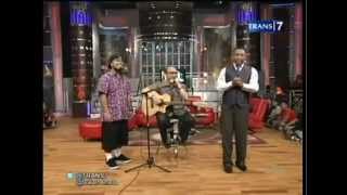 1 Ebiet GAde amp Adera  One Night With Ebiet GAde  Bukan Empat Mata 04 July 2012  Trans7flv [upl. by Acirrehs132]