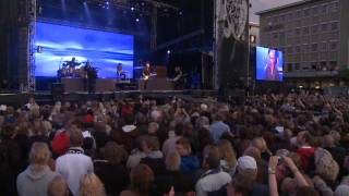 Åge Aleksandersen  Mitt land mitt land  Live Trondheim torg 2009 [upl. by Ahsemik]