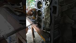 rectificando un block de kia sorento 2014 [upl. by Karel]