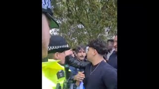 unhinged Zonist Antagonise Muslims then Police steps in 😳  Speakers corner [upl. by Lasley932]