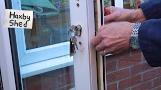 HS118 uPVC door sticking lock fix Do it yourself [upl. by Jari]