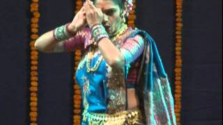 Urmila Kanetkar Performs As Vitha  Rajshri Marathi [upl. by Arodal886]