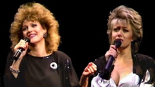 HD  BARBARA DICKSON amp ELAINE PAIGE  I KNOW HIM SO WELL LIVE at the ROYAL ALBERT HALL1986 ABBA [upl. by Bray125]