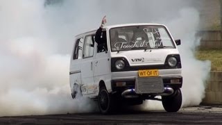 WTOFIT CRAZY ROTARY TURBO SUZUKI VAN AT BURNOUT MANIA 2 SYDNEY DRAGWAY [upl. by Elletnahc105]