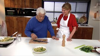 Antonio Carluccio  Pasta en doperwten  Allerhande [upl. by Anikram]