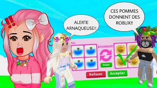 JE TRADE DEGUISÉE ET je Rencontre Plein DARNAQUEURS Dans ADOPT ME PISCINE TRANSPARENTE ROBLOX [upl. by Sulrac838]