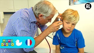 MALADE  Chansons pour Enfants  Les Comptines  Chez le Docteur  Minidisco [upl. by Rothschild887]