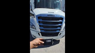 Freightliner ¿Como revisar un radar  SPN 524042 FMI 9 [upl. by Nielson932]