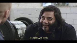 Entrevista a Patrik Baboumian en español Uno de los hombres más fuertes del mundo es vegano [upl. by Therese819]