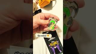 Opening a Villains mystery pins box from Disney disney halloween disneyparks kpop [upl. by Gav394]