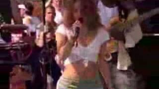 Shakira  Hips dont lie live Ellen Show [upl. by Esirtal]