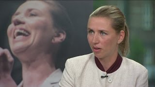 Mette Frederiksen svarer igen Jeg er ikke blå og borgerlig  Aftenshowet [upl. by Chelton]