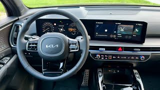 New KIA SORENTO FACELIFT 2024  INTERIOR details new INFOTAINMENT system amp DIGITAL COCKPIT [upl. by Huebner]