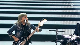 Suzi Quatro  Can The Can  ARD Silvestershow Germany 3112 2021 [upl. by Heim]