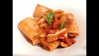 Paccheri al sugo di totani  Ricetta facile e veloce [upl. by Colp]