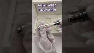 Pelikan M910 Toledo White [upl. by Dub]