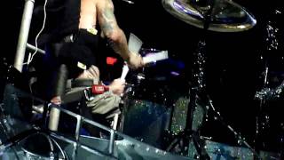 HD Blink 182  Travis Barker Drum Solo  Vancouver BC  July 28 2009 [upl. by Berlyn]