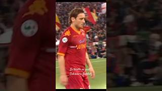 1pt francescototti ed il calcione a mariobalotelli claudioranieri allenatore asroma fcinter [upl. by Atinaj]