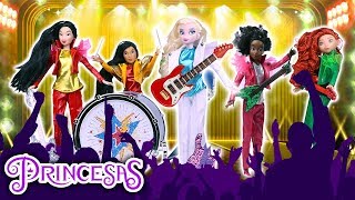 Princesas DISNEY el Musical  Canción Somos Princesas  Premios Juguetes Fantásticos 2018 [upl. by Eelra236]