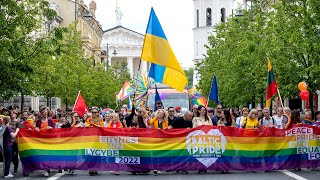 Tiesiogiai iš Vilniaus LGBT eitynės „Baltic Pride 2022“ [upl. by Ahsykal400]