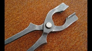 Blacksmithing  Forging Bolt Jaw Tongs The best tongs EVER 2019 [upl. by Inahc]