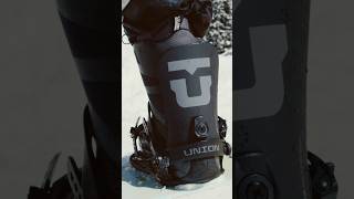 Union Strata 2025 Snowboard Bindings Blue Tomato Product Review [upl. by Lynett]