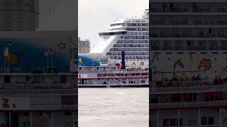 Steamboat Natchez on the Mississippi River in New Orleans neworleans [upl. by Assenaj397]