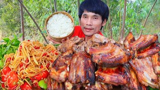 ซี่โครงหมูย่างส้มตำแกล้มผักสดแซ่บคักอีหลีครับพี่น้องMUKBANG EATING SHOWโก้อีสานพาแดก [upl. by Rockey]