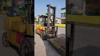 How to load 8ft x 30ft Steel plate into container loading steel shipping [upl. by Brause]