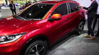 Mondial Auto 2014  Honda HRV [upl. by Anneehs]