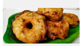 ചായക്കടയിലെ അതേ രുചി യിൽ മൊരിഞ്ഞ ഉള്ളിവടullivada recipe Malayalam onion vadaevening snack recipe [upl. by Irbmac]