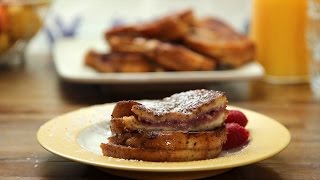 French toast ai lamponi  videoricette per colazione americana o brunch [upl. by Haliek478]