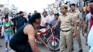 CWE Wrestler Shanky Singh Chokeslam to Police Constable Pandey [upl. by Dexter844]