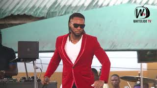 Flavour  Osondi Owendi Live [upl. by Arihday619]