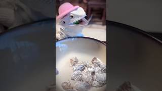 Bearded Dragon LunchTime shortsvideo beardeddragon [upl. by Mccully368]