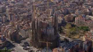 Video La Sagrada Familia en 2026 [upl. by Ares]