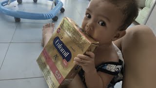 How To Use Enfamil A Ready to Use Infant Formula  Enfamil Formula Review [upl. by Inimak727]