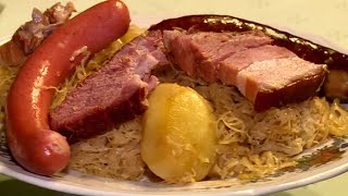 Recette  la choucroute alsacienne  Météo à la carte [upl. by Mharba355]