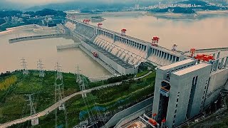 Chine  le barrage des Trois Gorges chantier pharaonique aux conséquences désastreuses [upl. by Brindell186]