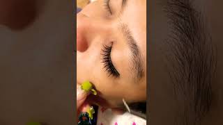 Glueless Eyelashes👀  False Eyelashes Stick Like This So They Look Natural 💖 shorts makeup [upl. by Fogg]