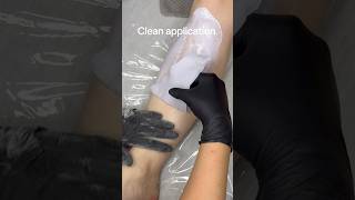 Full legs waxing 🦵🏼😲waxing hairremoval wax shorts [upl. by Ogata459]