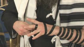 02 SMS Laying TEFILLIN Chabad [upl. by Mavra]