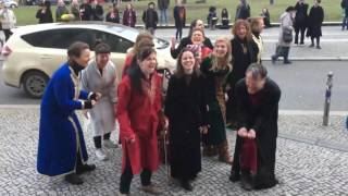 Chorstück vor Beginn der quotFaustquotPremiere von Frank Castorf an der Volksbühne Berlin [upl. by Bois]