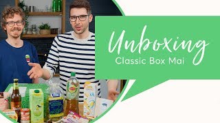 brandnooz Classic Box Mai Unboxing mit Tommy Toalingling und dem JunkFoodGuru [upl. by Savage744]